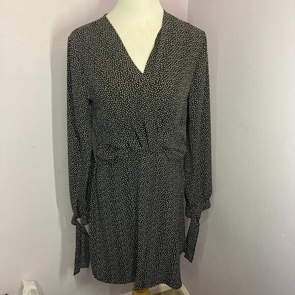 & Layered Dress & Old Navy Sweater( NWT), Set of 2, Size XS - Picture 2 of 16